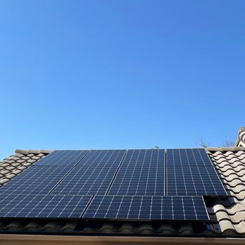 Evergreen Solar Clean - Left array, after. - Solar Panel Cleaning Near Me Evergreen Solar Clean - Left array, after. - Solar Panel Cleaning Near Me