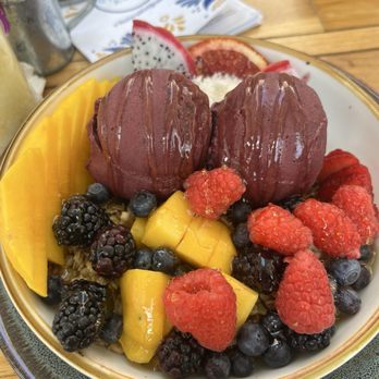 Ojo de Agua - Açaí bowl - Mexican Near Me - Miami, Florida Ojo de Agua - Açaí bowl - Mexican Near Me - Miami, Florida