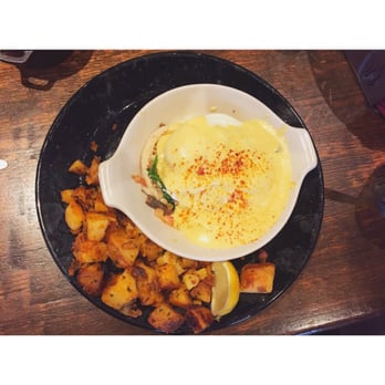 The Buff Restaurant - Eggs Benedict Florentine - Breakfast & Brunch Near Me - Boulder, Colorado