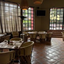 Hotel Real de Minas San Miguel Allende - Small dinning area at the corner of
