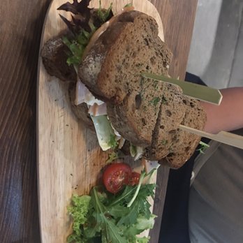 神經餵飼 - 蛋沙律煙火腿芝士治 - Cafes Near Me - Hong Kong, HK