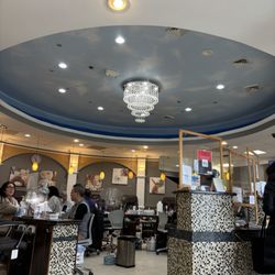 TNT Nails and Spa - Reception area and stations