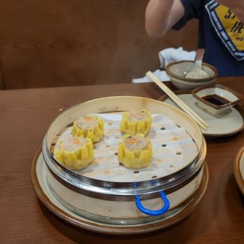 Dumpling U - Shrimp or pork shumai - Chinese Near Me - Fresno, California Dumpling U - Shrimp or pork shumai - Chinese Near Me - Fresno, California