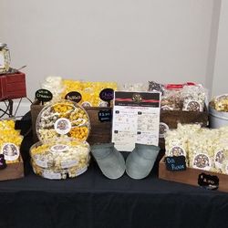 Nutz About Popcorn - We offer popcorn bars
