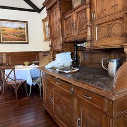 Empty dining room.