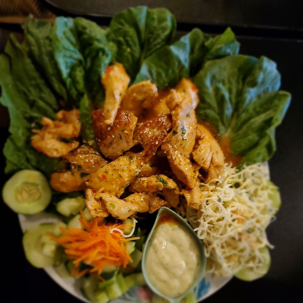 Elli’s Backyard - Chicken lettuce wraps - American Near Me - Red Bank, New Jersey Elli’s Backyard - Chicken lettuce wraps - American Near Me - Red Bank, New Jersey