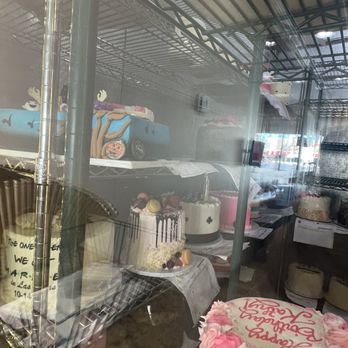 Freed's Bakery - Bakeries Near Me - Las Vegas, Nevada