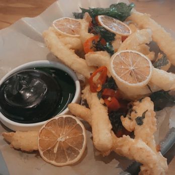 Sloane's Corner - Calamari - New American Near Me - Dallas, Texas