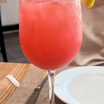Chicha Peruvian Kitchen - Bottomless strawberry mimosas - Peruvian Near Me - Roseville, California Chicha Peruvian Kitchen - Bottomless strawberry mimosas - Peruvian Near Me - Roseville, California