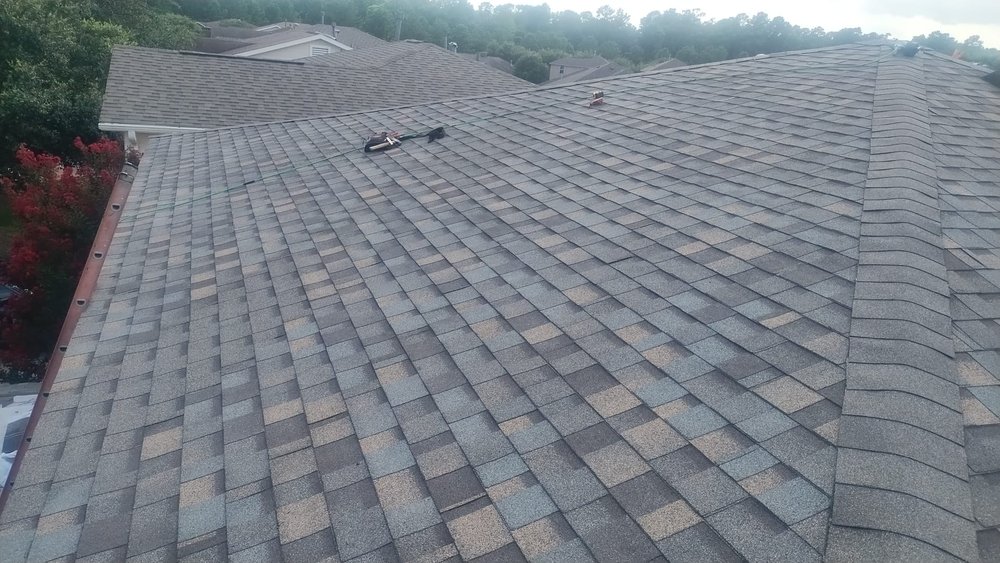 Slide of Inestroza Roofing & Construction