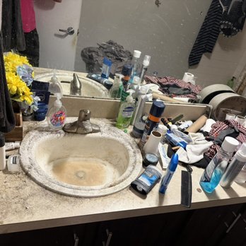 NobleClean - Before cleaning - Home Cleaning Near Me - Chicago, Illinois NobleClean - Before cleaning - Home Cleaning Near Me - Chicago, Illinois