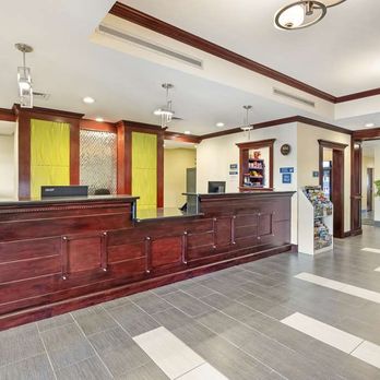 Best Western Plus Pratt - Front Desk - Hotels Near Me - Pratt, Kansas Best Western Plus Pratt - Front Desk - Hotels Near Me - Pratt, Kansas