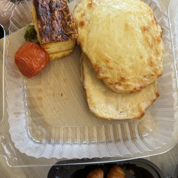 Cafe Le Reve - Ham Croque Monsieur with pace potatoes - French Near Me - Riverside, California Cafe Le Reve - Ham Croque Monsieur with pace potatoes - French Near Me - Riverside, California