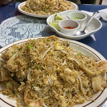 Don Julio Luncheonette - Chaufa de Mariscos and Chaufa de Camarones - Peruvian Near Me - Linden, New Jersey Don Julio Luncheonette - Chaufa de Mariscos and Chaufa de Camarones - Peruvian Near Me - Linden, New Jersey
