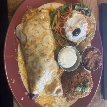 3 Amigos - Burrito - Mexican Near Me - Laval, Quebec