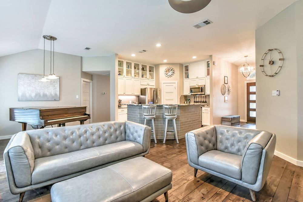 Slide of D Bassett Roofing & Renovation