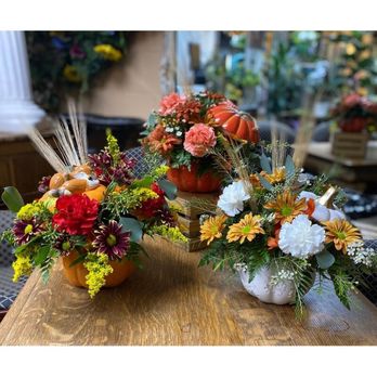 Flowers by Roger - Our pick of the Patch! Use this link to order ~  https://www.flowersbyrogerohio.com/flower-arrangement/our-pick-of-the-patch/prod12380970?sk - Florists Near Me - Middletown, Ohio