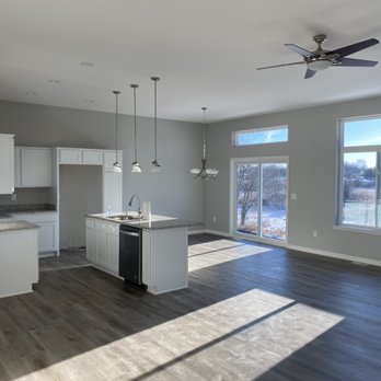 Austin Painting And Remodeling - A very nice kitchen and dining rom paint job - Painters Near Me Austin Painting And Remodeling - A very nice kitchen and dining rom paint job - Painters Near Me