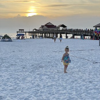 Clearwater Beach - Pier 60 - Beaches Near Me