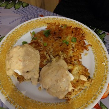 808 Grindz Cafe - Crab cakes and hash browns - Cafes Near Me - Lahaina, Hawaii 808 Grindz Cafe - Crab cakes and hash browns - Cafes Near Me - Lahaina, Hawaii