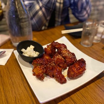 707 Sutter - Fried Chicken Wings with Spicy Sauce - Korean Near Me - San Francisco, California 707 Sutter - Fried Chicken Wings with Spicy Sauce - Korean Near Me - San Francisco, California