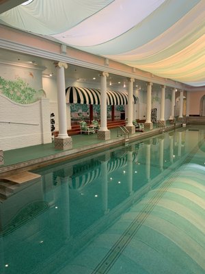 The Greenbrier by null
