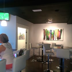 The Gallery Bar - Bar area