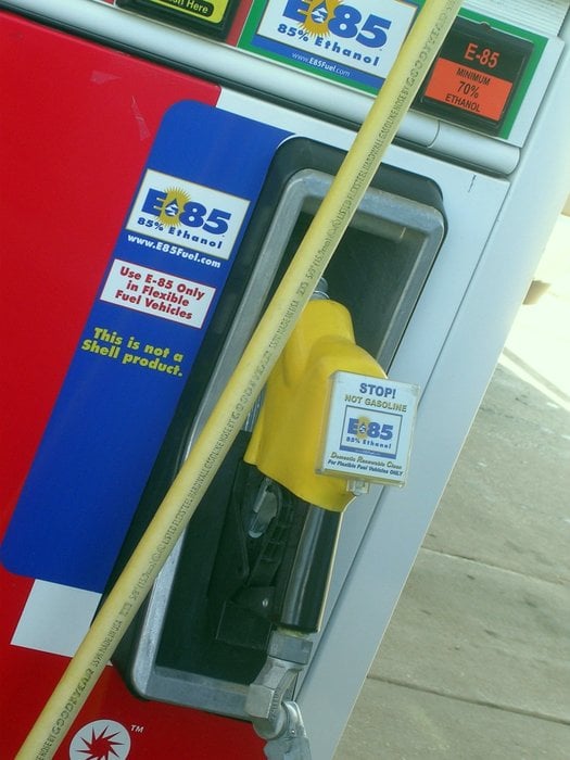 5 Corners Mini Mart Logo