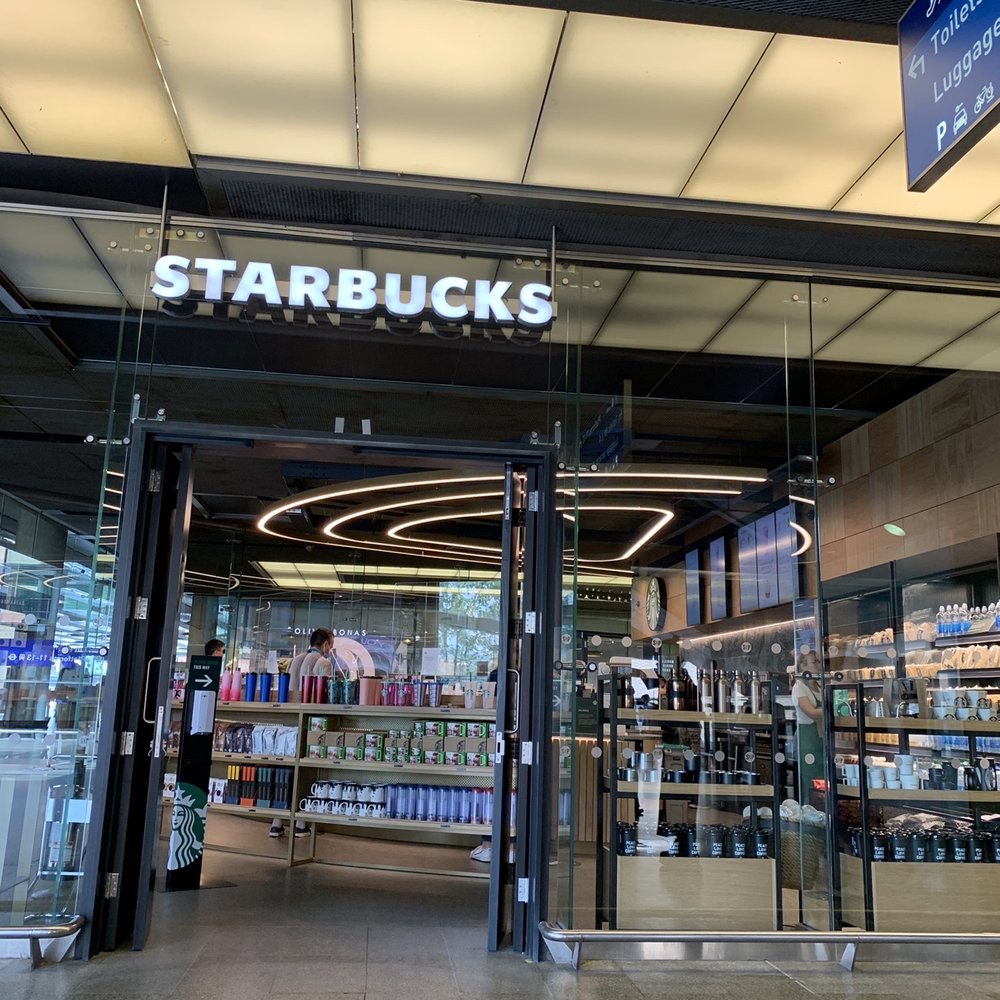 Starbucks - Coffee & Tea Near Me - London, XGL