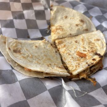 Antojitos Salvadoreños - Salvadoran Near Me - Fort Davis, Texas