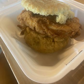 Maple Street Biscuit Company - Retro Biscuit - Crispy Chicken - Breakfast & Brunch Near Me - Chesterfield, Virginia Maple Street Biscuit Company - Retro Biscuit - Crispy Chicken - Breakfast & Brunch Near Me - Chesterfield, Virginia