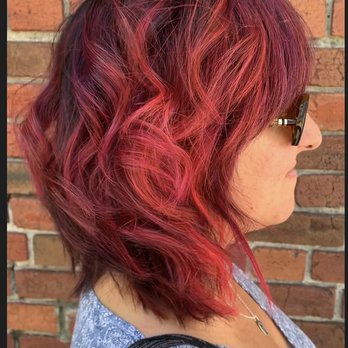 Yasmine DS Hair - Hi lights & elumen - Hair Salons Near Me - Berkeley, California Yasmine DS Hair - Hi lights & elumen - Hair Salons Near Me - Berkeley, California