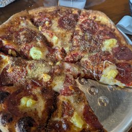 I ordered pizza with cheese pepperoni and pineapple. It had 7 pineapple pieces on the pizza. Is there a shortage I'm not aware of? I ordered pizza with cheese pepperoni and pineapple. It had 7 pineapple pieces on the pizza. Is there a shortage I'm not aware of?