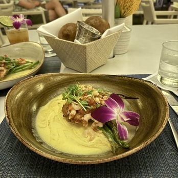 House Without A Key - Special fish of the day: Mahi Mahi in beurre blanc sauce with Grilled Asparagus - Seafood Near Me - Honolulu, Hawaii House Without A Key - Special fish of the day: Mahi Mahi in beurre blanc sauce with Grilled Asparagus - Seafood Near Me - Honolulu, Hawaii