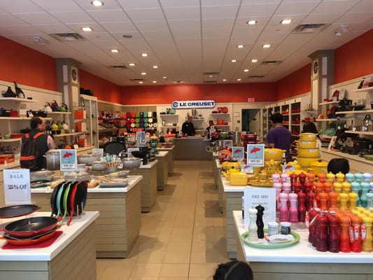 Le Creuset Outlet Store by null