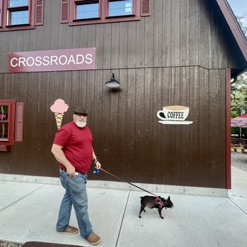 Crossroads - Ice Cream & Frozen Yogurt Near Me - Killingworth, Connecticut