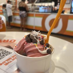 Orange Leaf Frozen Yogurt - Small size