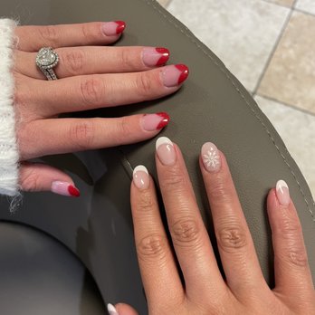 Lumera Nail Salon - Nail Salons Near Me - Chicago, Illinois