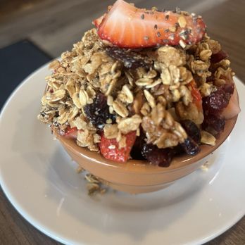 Groundswell Cafe - Granola - Sandwiches Near Me - Cedar Rapids, Iowa