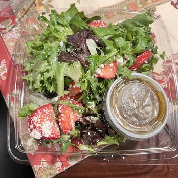 Blaze Pizza - My berry salad that they actually got right! (Side Salad) $4.50 very good - Salad Near Me - Los Angeles, California Blaze Pizza - My berry salad that they actually got right! (Side Salad) $4.50 very good - Salad Near Me - Los Angeles, California