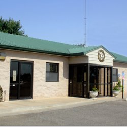 Lucky Dog Lodge - Entrance