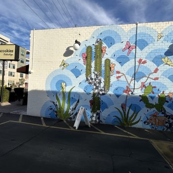 Urban Cookies Bakeshop - Phoenix - Mural outside - Bakeries Near Me - Phoenix, Arizona Urban Cookies Bakeshop - Phoenix - Mural outside - Bakeries Near Me - Phoenix, Arizona