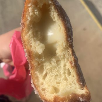 Leonard's Bakery - Macadamia - Bakeries Near Me - Honolulu, Hawaii Leonard's Bakery - Macadamia - Bakeries Near Me - Honolulu, Hawaii