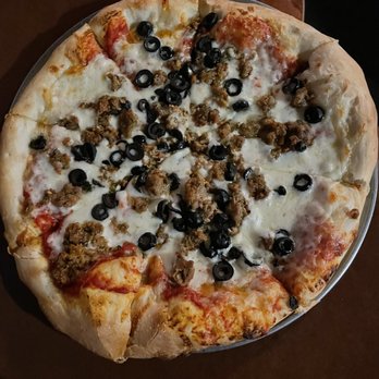 Idyllwild Pizza - 12" olives and meatballs - Pizza Near Me - Idyllwild, California Idyllwild Pizza - 12" olives and meatballs - Pizza Near Me - Idyllwild, California