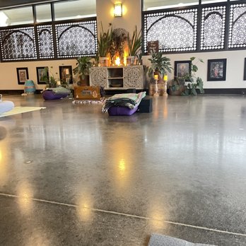 Jai Yoga School - Yoga Near Me - Slingerlands, New York