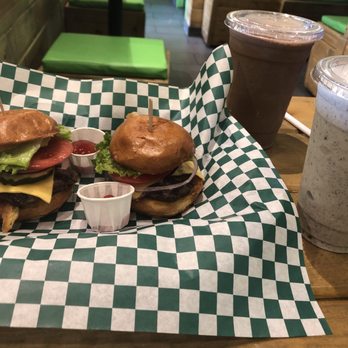 Busy Burger - Burgers Near Me - Chicago, Illinois Busy Burger - Burgers Near Me - Chicago, Illinois