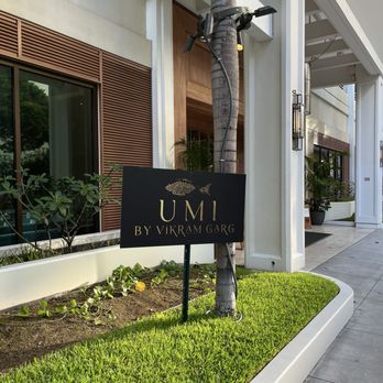 Umi By Vikram Garg - Seafood Near Me - Honolulu, Hawaii