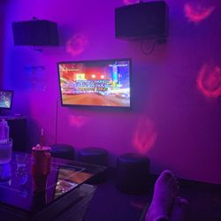 Oishii Sushi & Karaoke Bar