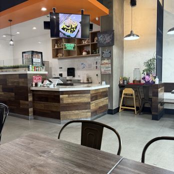 Top2 Restaurant - Inside - Hawaiian Near Me - West Covina, California Top2 Restaurant - Inside - Hawaiian Near Me - West Covina, California