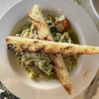 Windows On the Water - Linguine Pasta - New American Near Me - Morro Bay, California Windows On the Water - Linguine Pasta - New American Near Me - Morro Bay, California